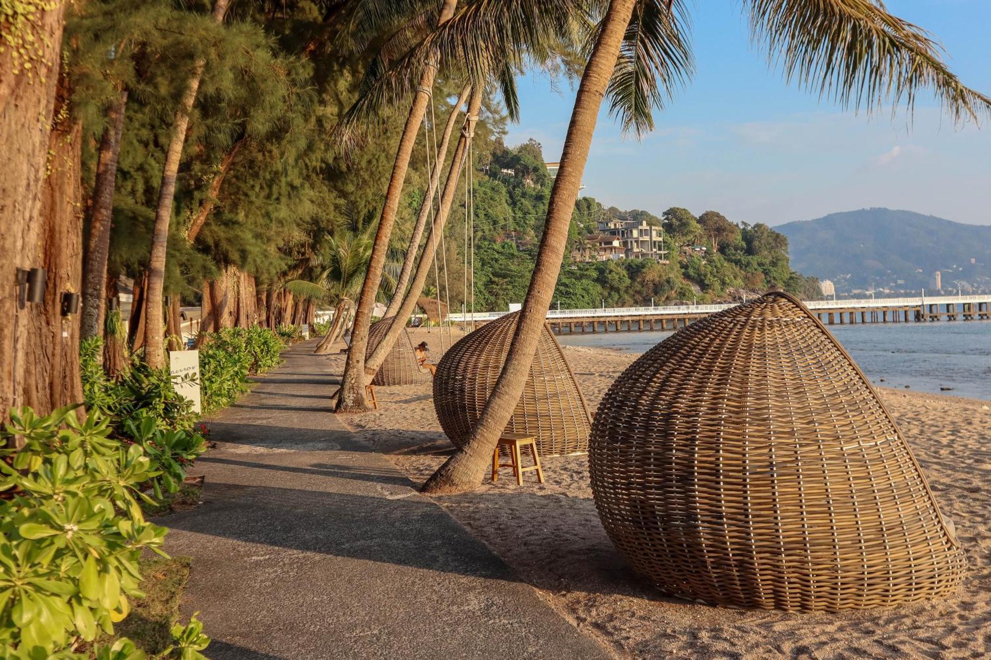 Thavorn Beach Village Resort & Spa Phuket Kamala Beach Esterno foto The beach at Hua Hin