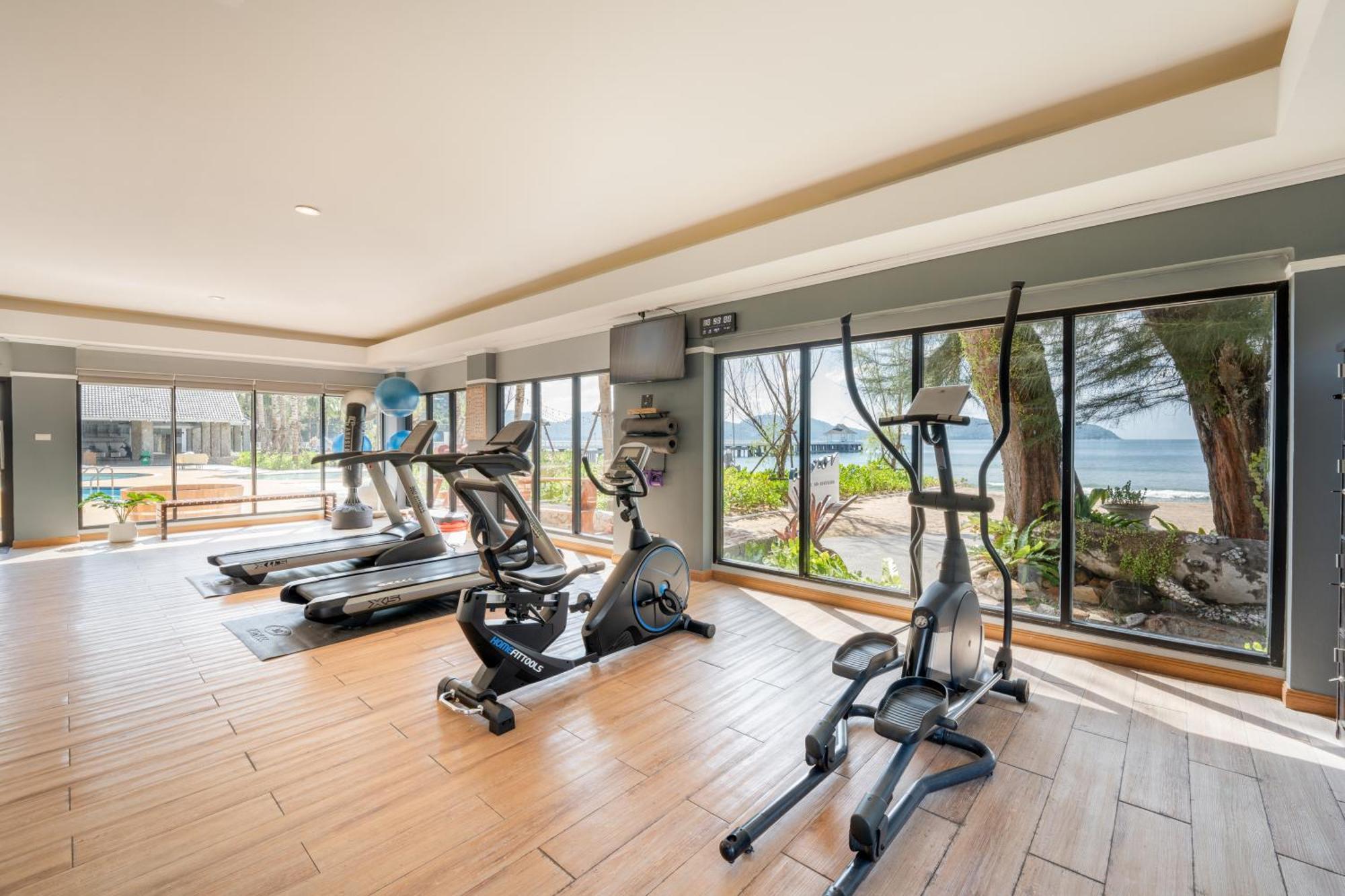 Thavorn Beach Village Resort & Spa Phuket Kamala Beach Esterno foto The gym at the resort